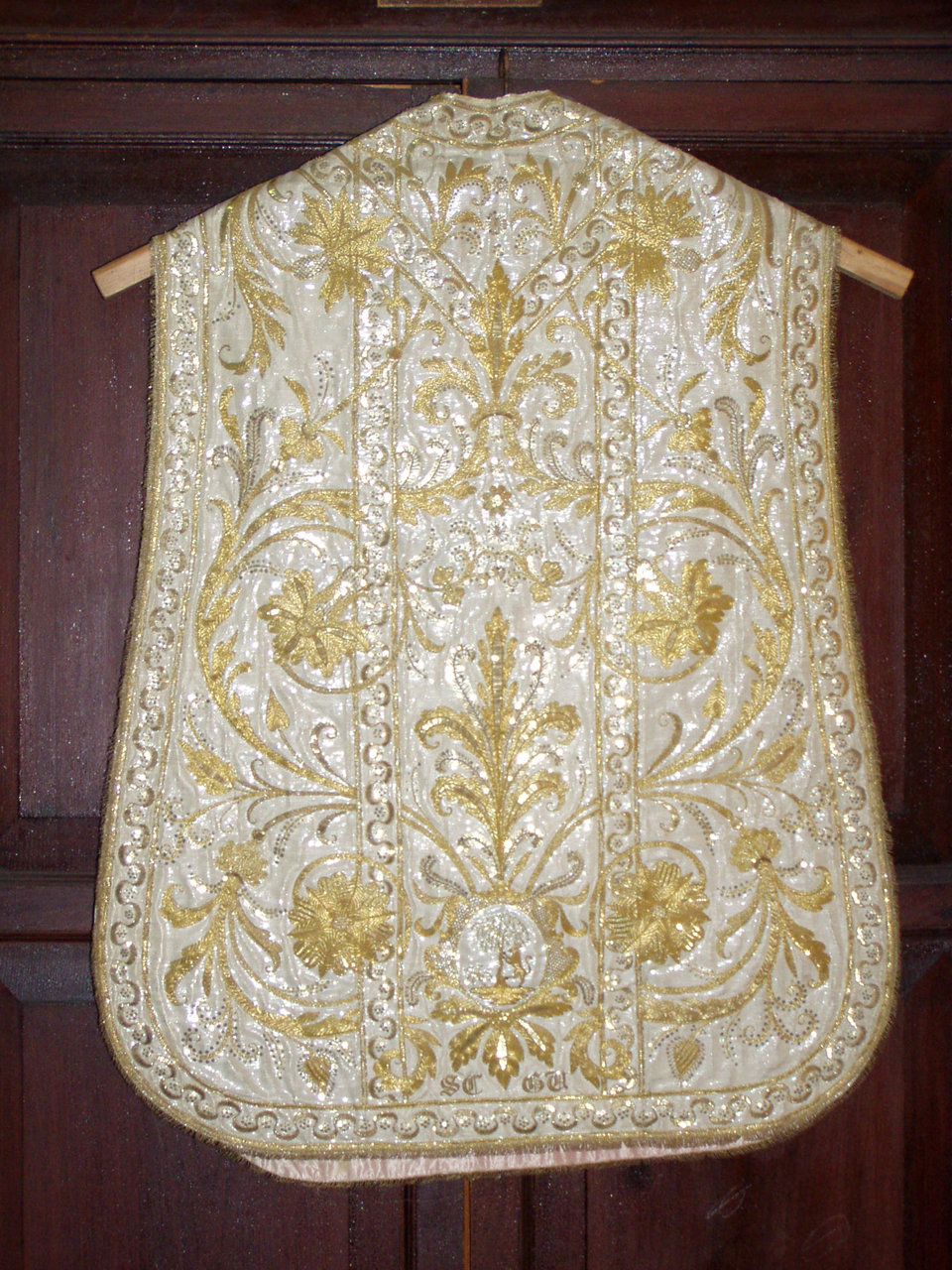 motivi decorativi fitomorfi, motivi decorativi floreali, leone rampante con albero, greca (pianeta, opera isolata) - ambito siciliano (primo quarto XIX)