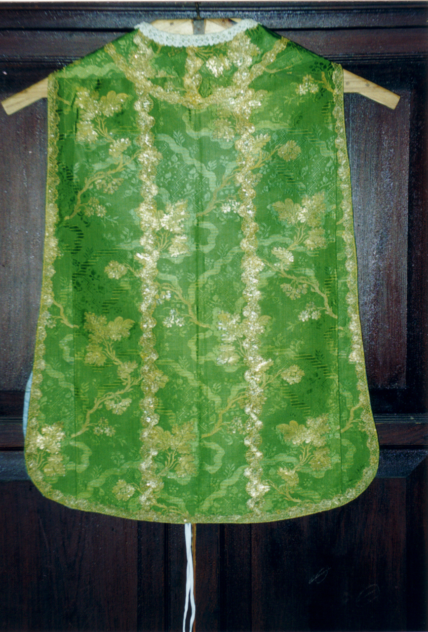 motivi decorativi fitomorfi, motivi decorativi floreali, motivi decorativi nastriforme (pianeta, opera isolata) - ambito siciliano (primo quarto XVIII)