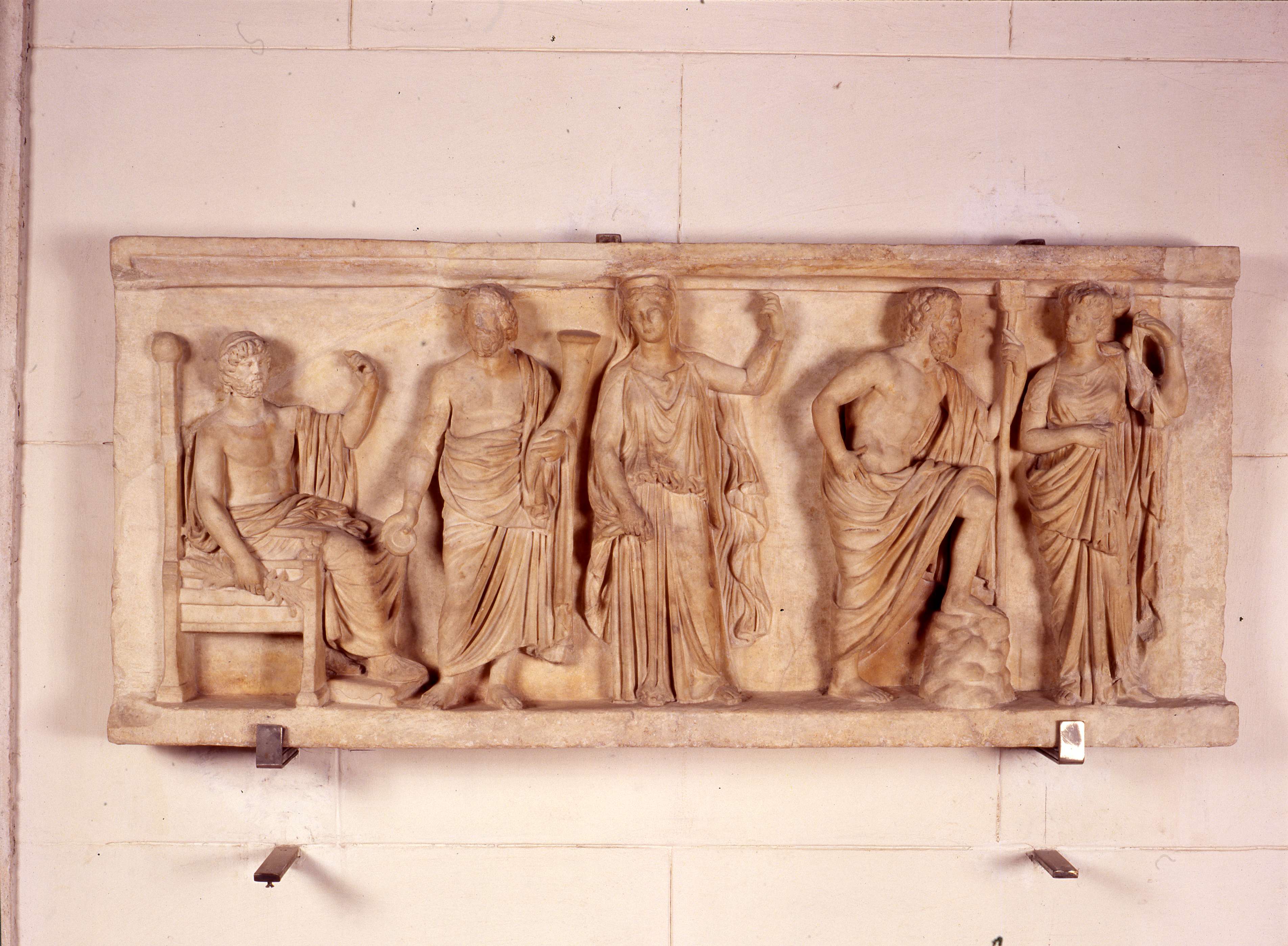 rilievo, Rilievo Marmoreo con divinità (seconda metà SECOLI/ I)