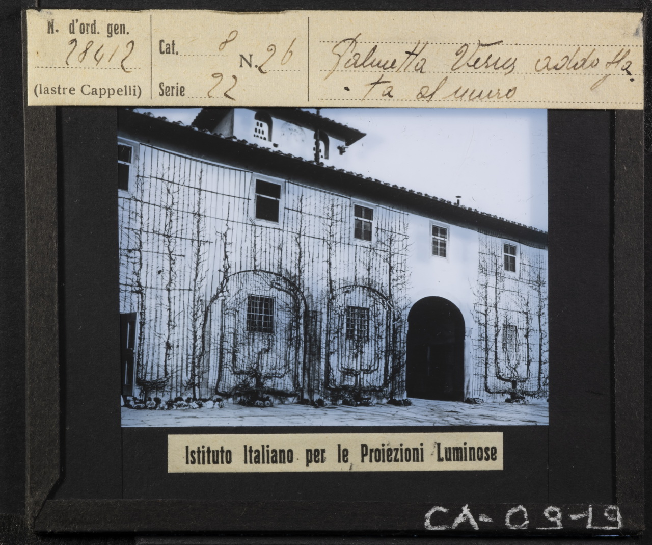 Abitazioni - Abitazioni rurali - Case coloniche (positivo) di Istituto Italiano per le Proiezioni Luminose (XX)