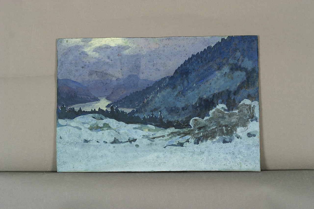 alberi innevati (modellino di scenografia, frammento) di Goncarova Natalja (attribuito) (sec. XX)