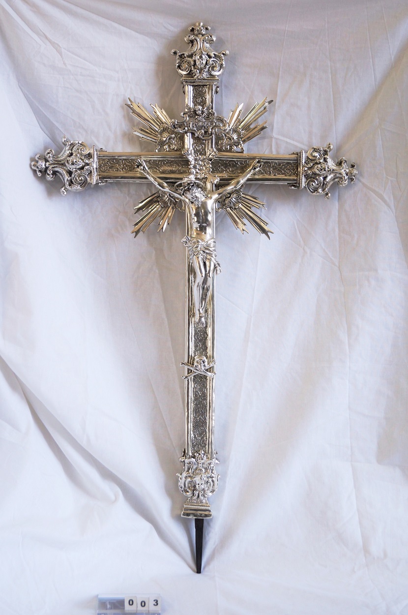Gesù Cristo crocifisso (croce processionale, opera isolata) di Argentiere «T·D/R» (XVIII)