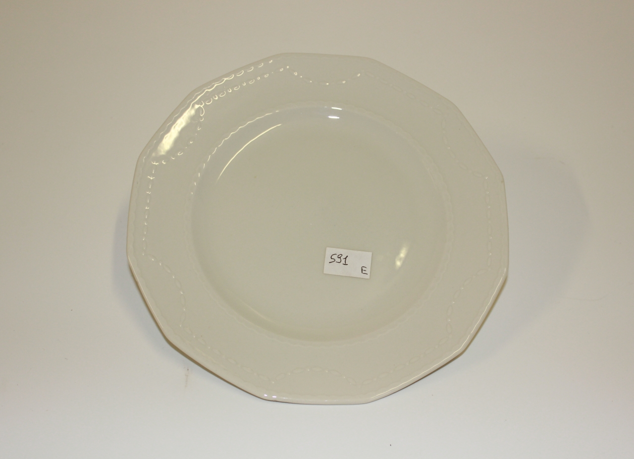 piatto piano, opera isolata - ambito friulano (terzo quarto sec. XX)