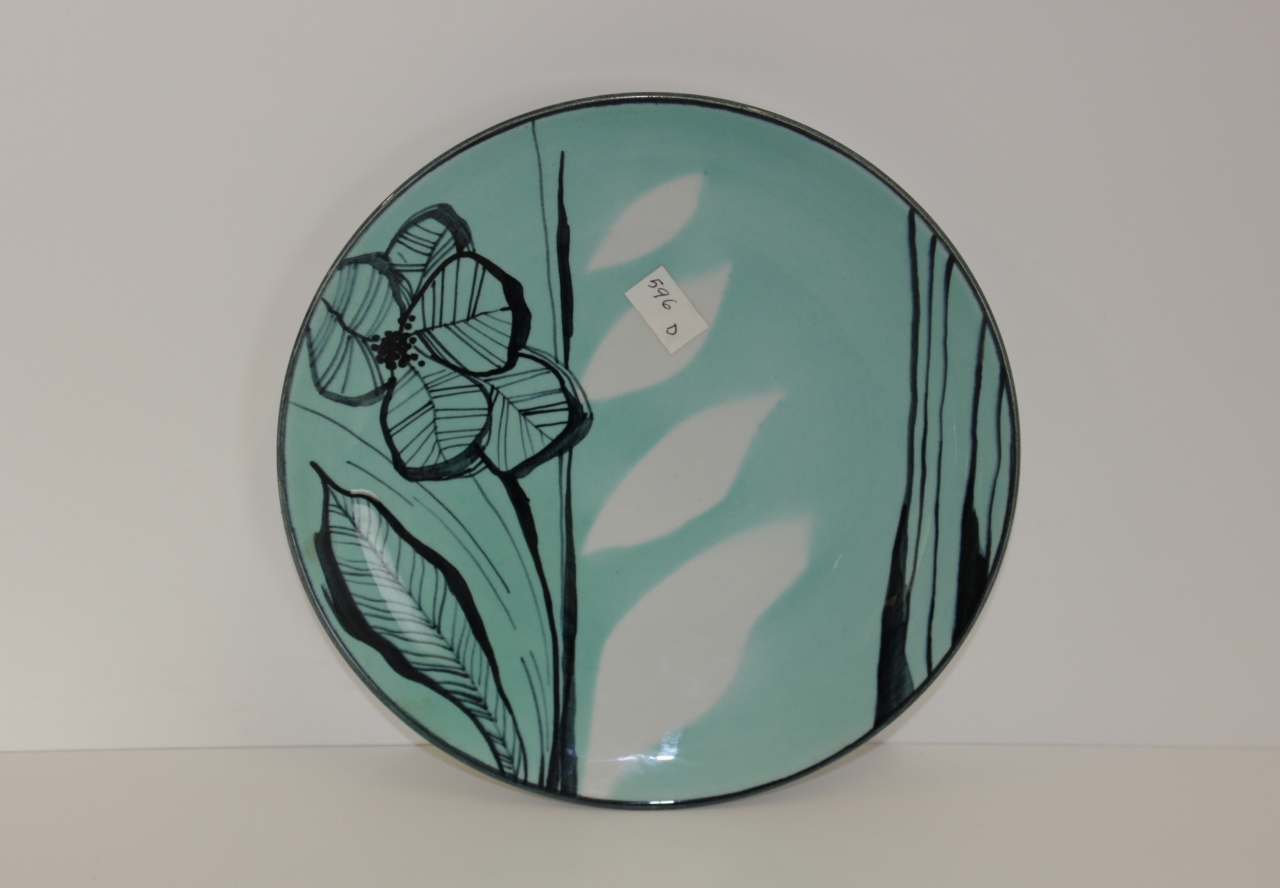 piatto da portata, opera isolata - ambito friulano (terzo quarto sec. XX)