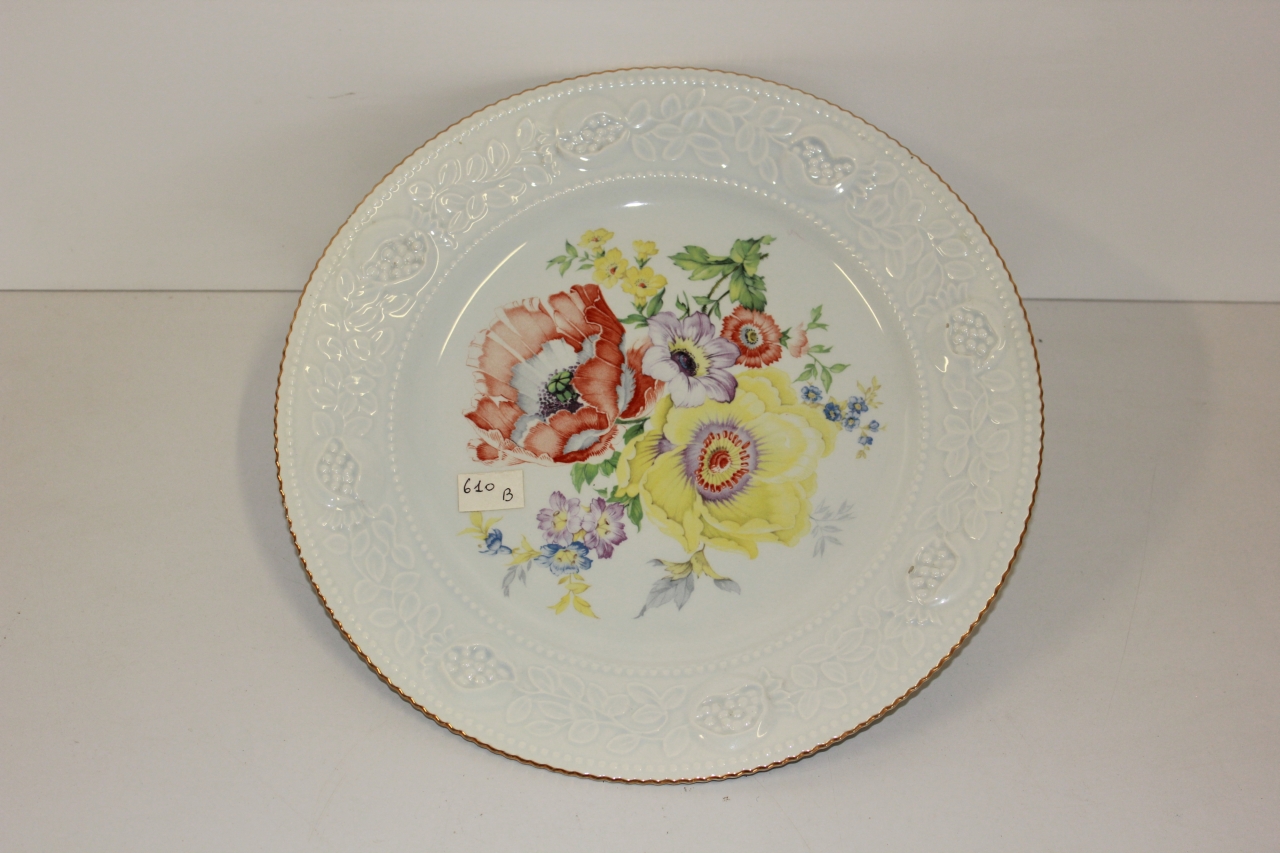 piatto da portata, opera isolata - ambito friulano (metà sec. XX)