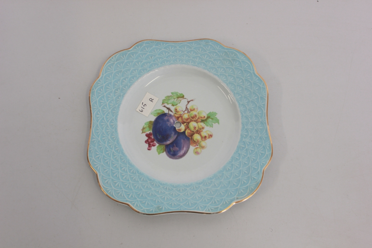 piatto, opera isolata - ambito friulano (metà sec. XX)