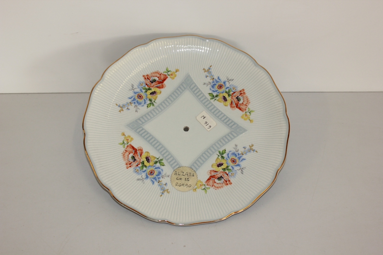 piatto, opera isolata - ambito friulano (metà sec. XX)