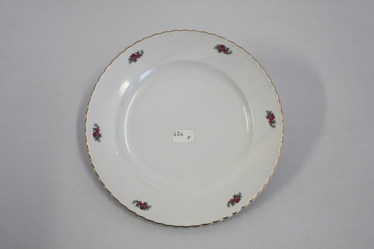 piatto piano, opera isolata - ambito friulano (seconda metà sec. XX)