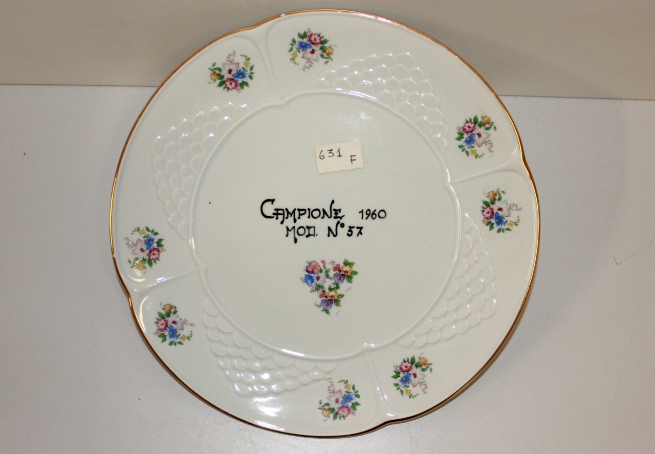 piatto piano, opera isolata - ambito friulano (terzo quarto sec. XX)