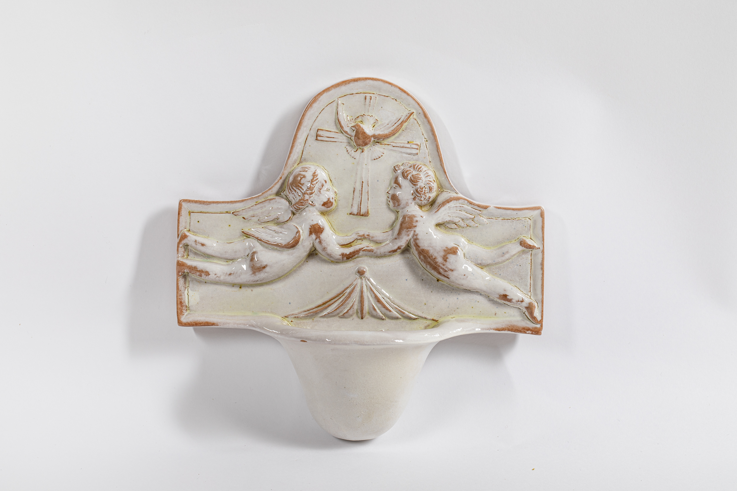 colomba dello Spirito Santo fra due angioletti (scultura, opera isolata) di Todaro Filadelfio (inizio XXI)