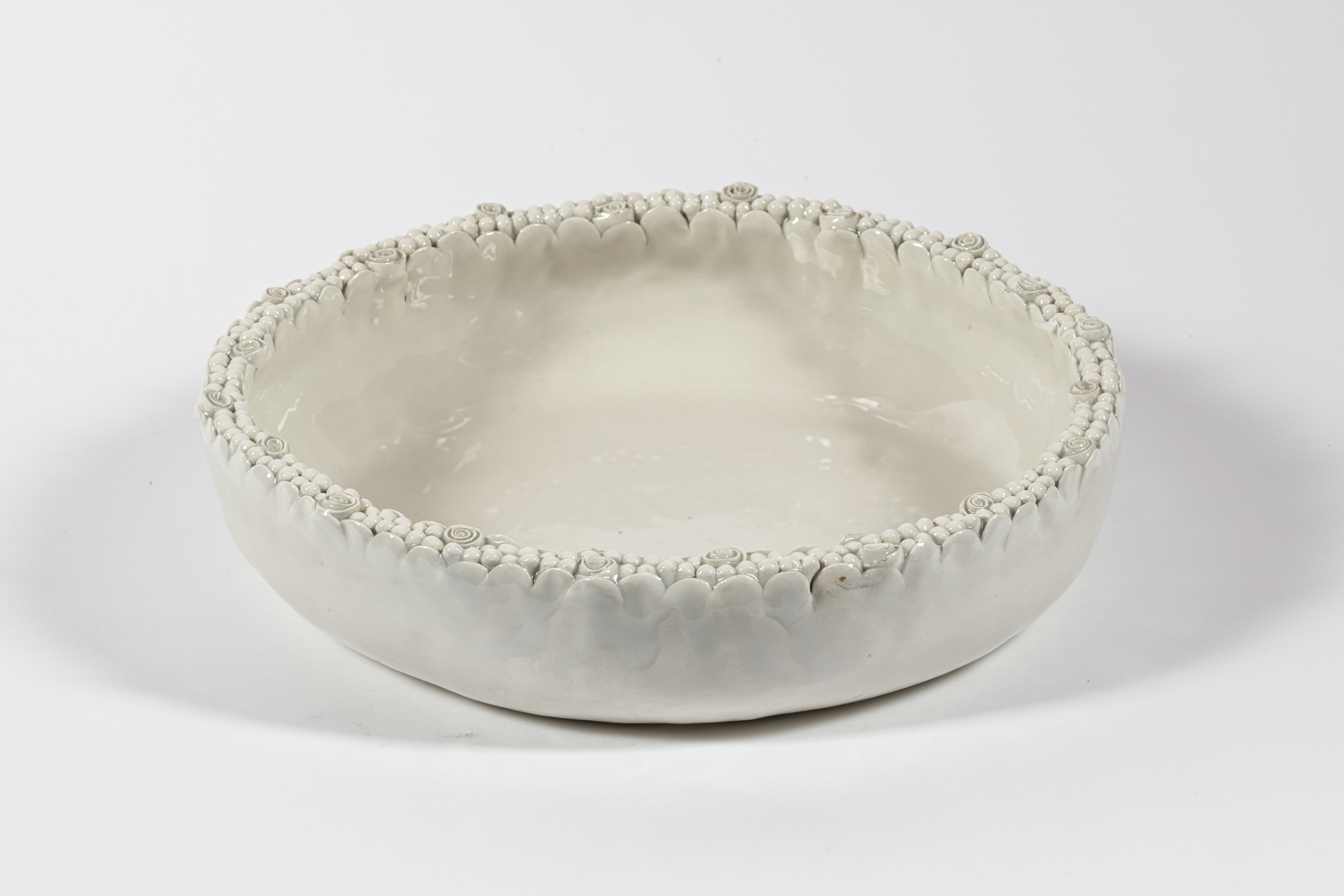 motivi fitomorfi (ciotola, opera isolata) di Demurtas Dolores (ultimo quarto XX)