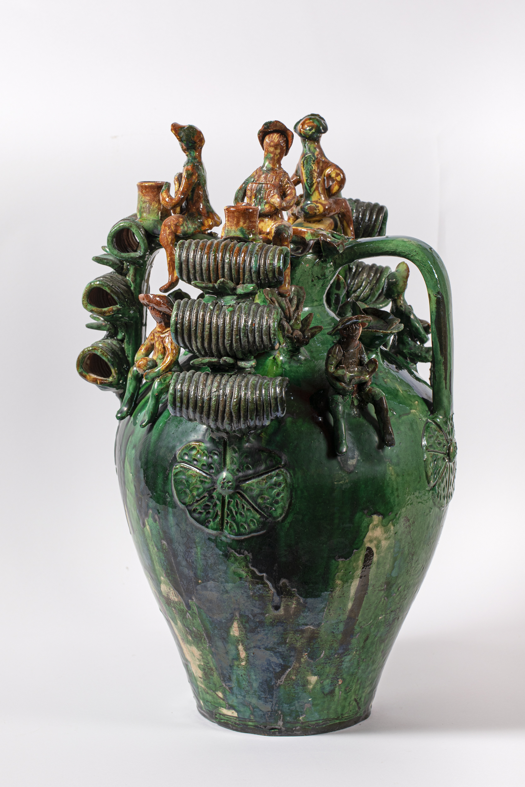 Brocca pintada, figure umane sedute, motivi fitomorfi (brocca, opera isolata) di Sanna Giovanni (ultimo quarto XX)