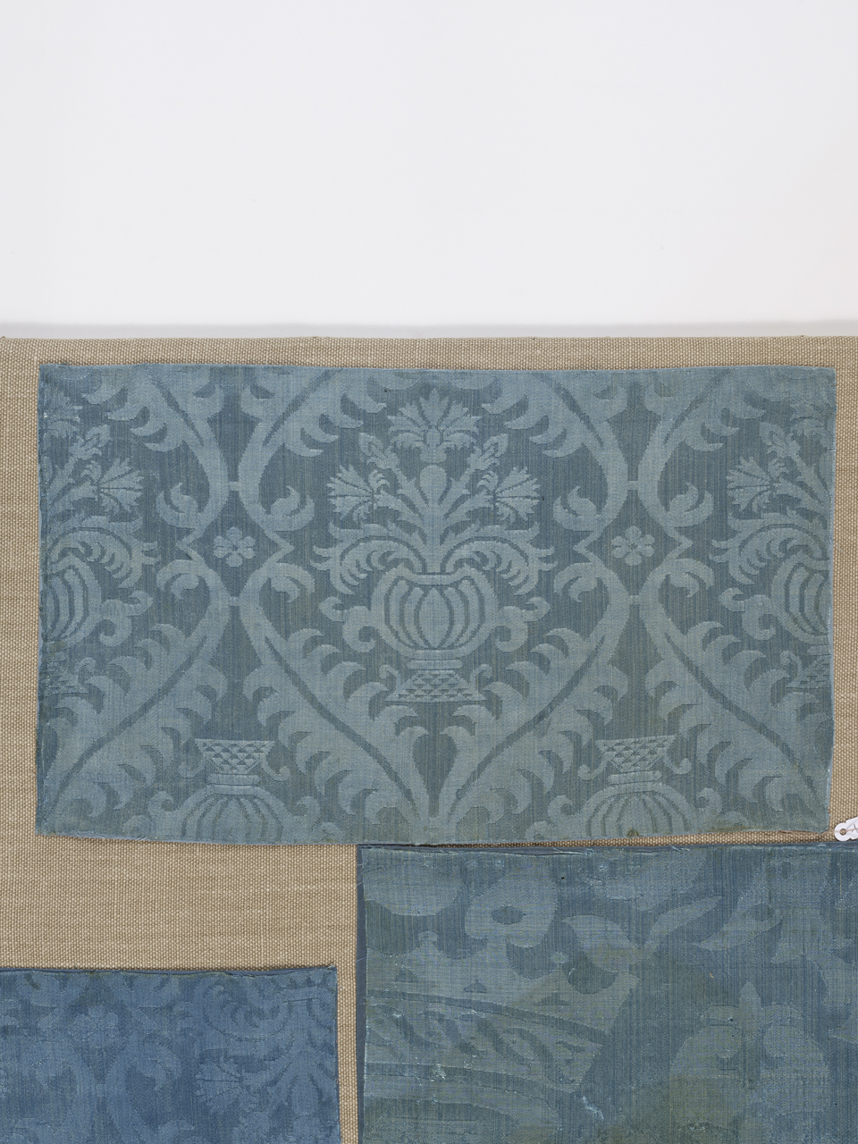 tessuto, frammento - manifattura milanese (metà/ metà XVI-XVII)