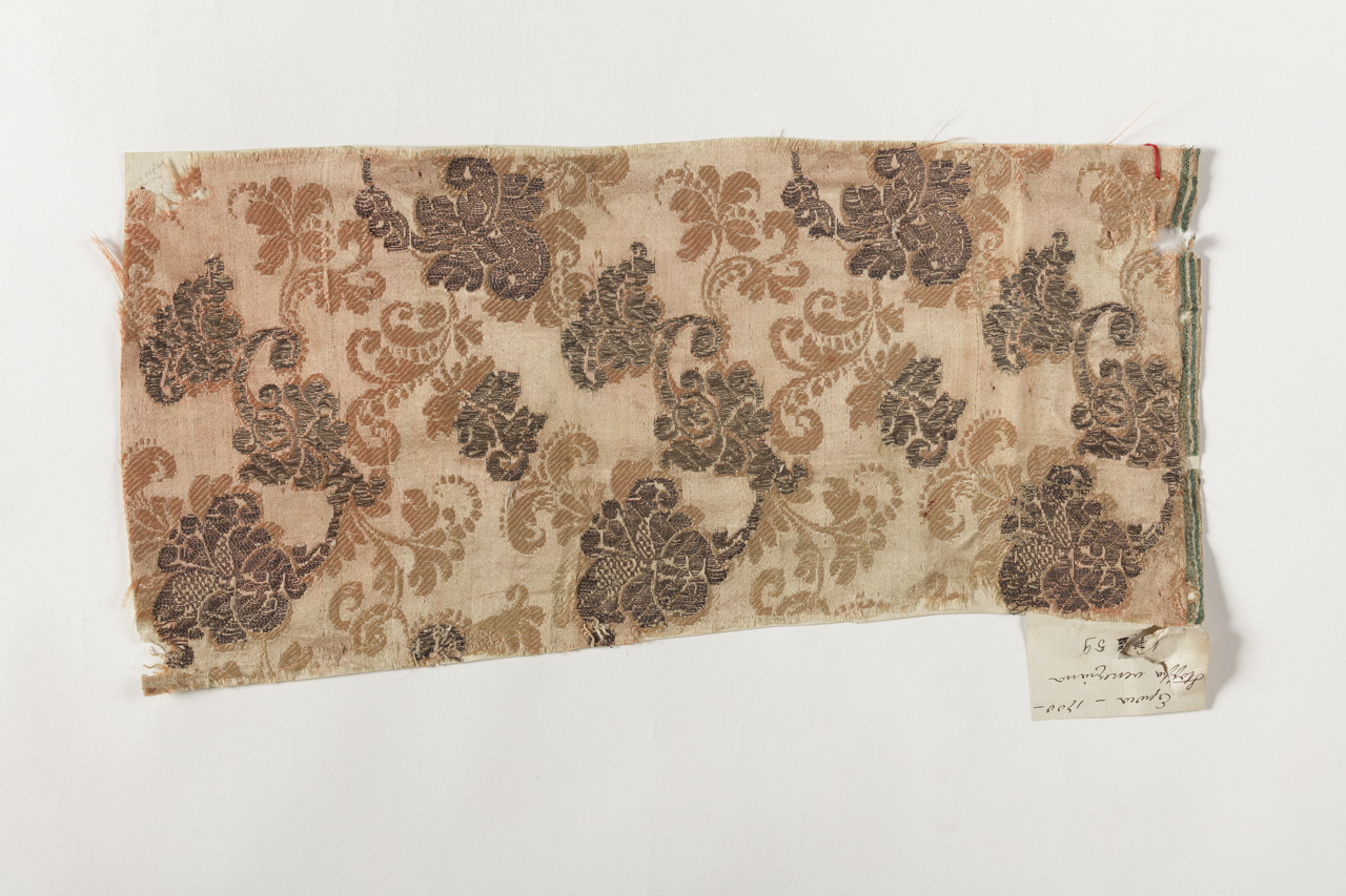tessuto, frammento - manifattura italiana (ultimo quarto XVII)
