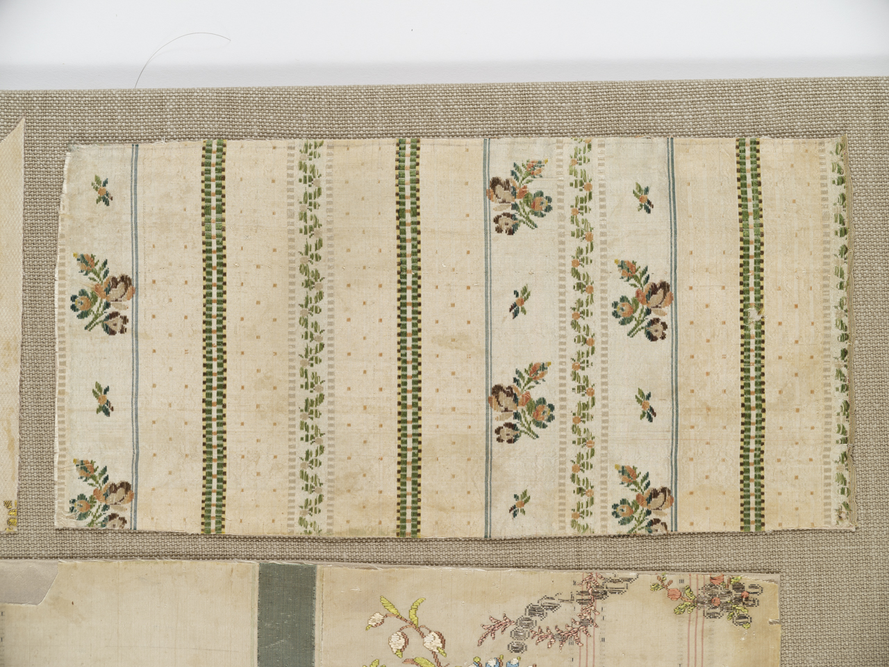 tessuto, frammento - manifattura italiana (ultimo quarto XVIII)