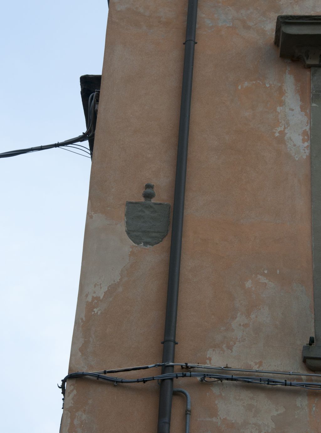 Stemma nobiliare (scultura) - ambito toscano (XV)