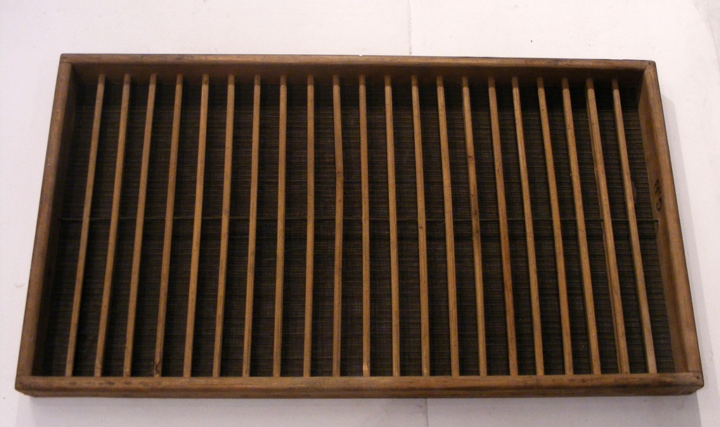 forma per carta a mano, velina - ambito pesciatino (sec. XIX/XX)