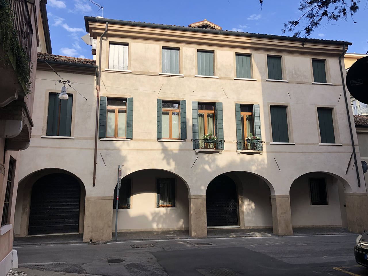 Edificio dei sec. XVIII - XIX (casa) - Treviso (TV)  (XVIII)