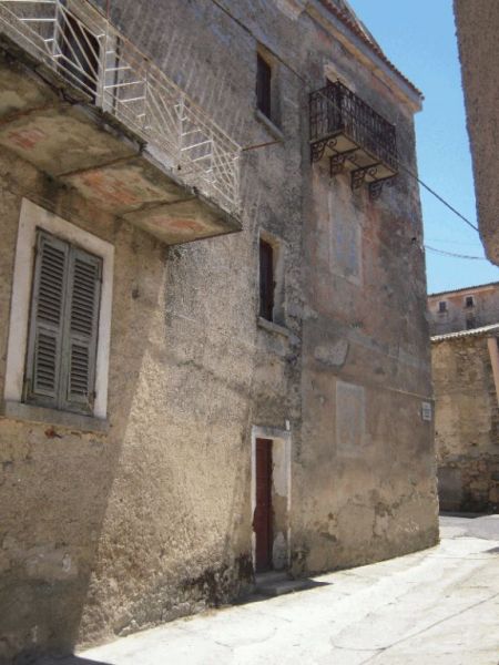 Fabbricato di civile abitazione (palazzina) - Nule (SS) 