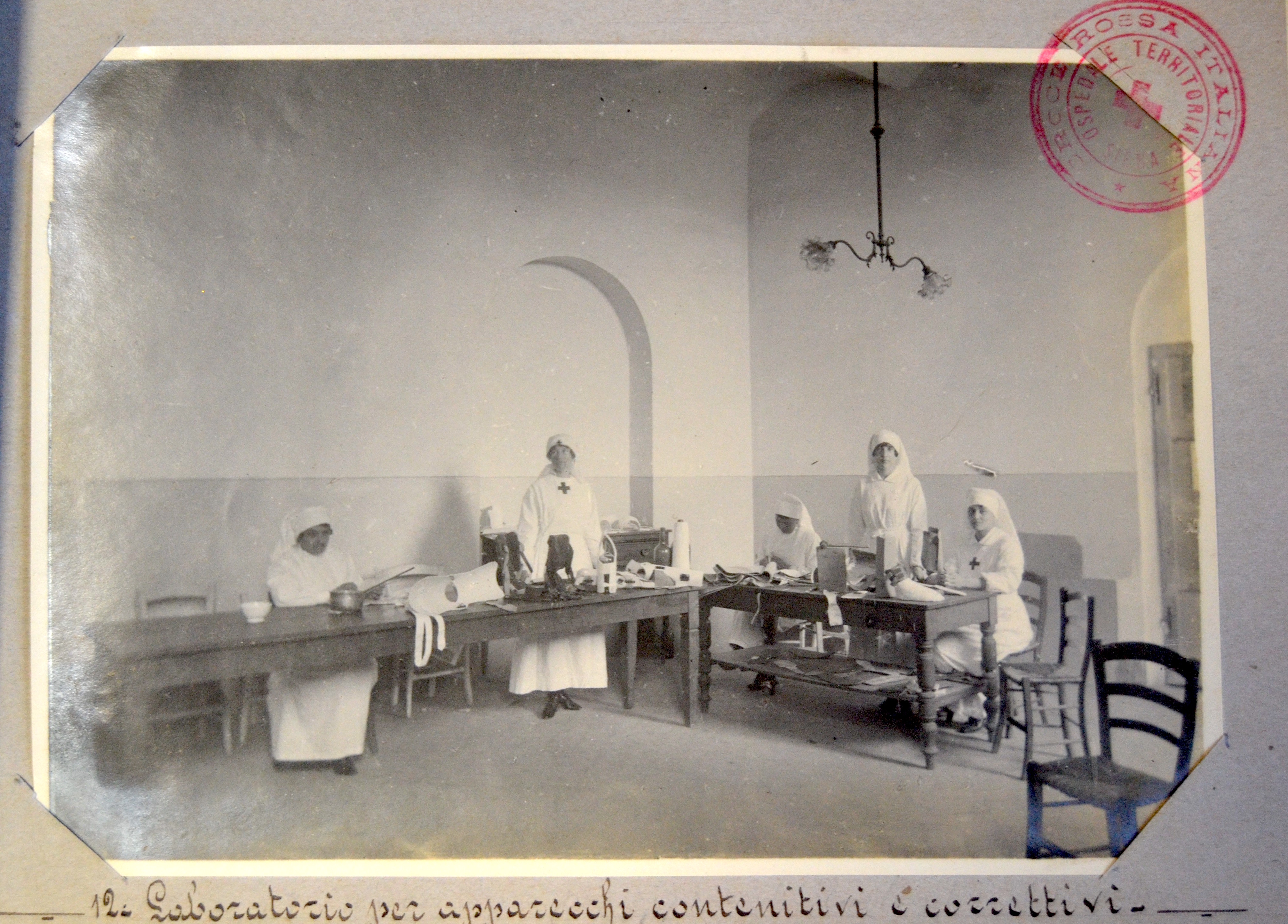 Croce Rossa Italiana - Medicina - Ospedali territoriali (positivo) di Anonimo (primo quarto XX)