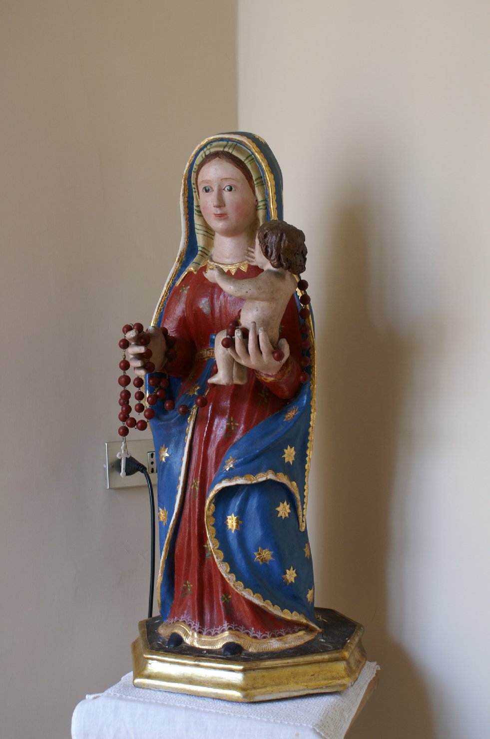 Madonna della Neve, Madonna con Bambino (scultura, opera isolata) - bottega molisana (sec. XIV)