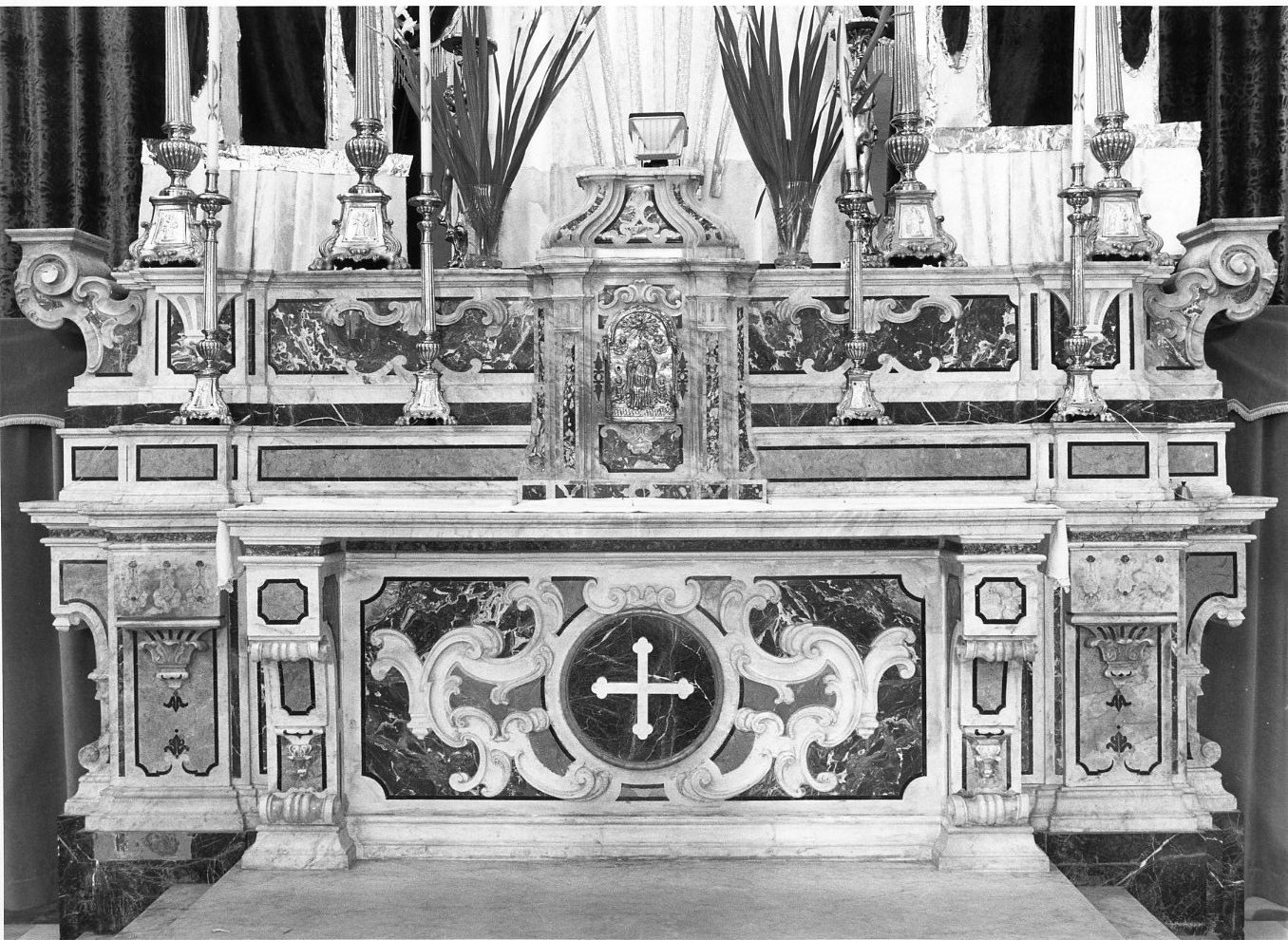 altare maggiore - bottega Italia meridionale (seconda metà sec. XVIII)