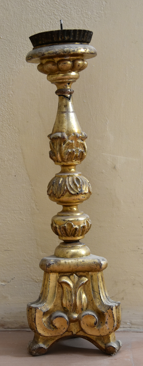 candeliere, serie - bottega umbra (XVII)
