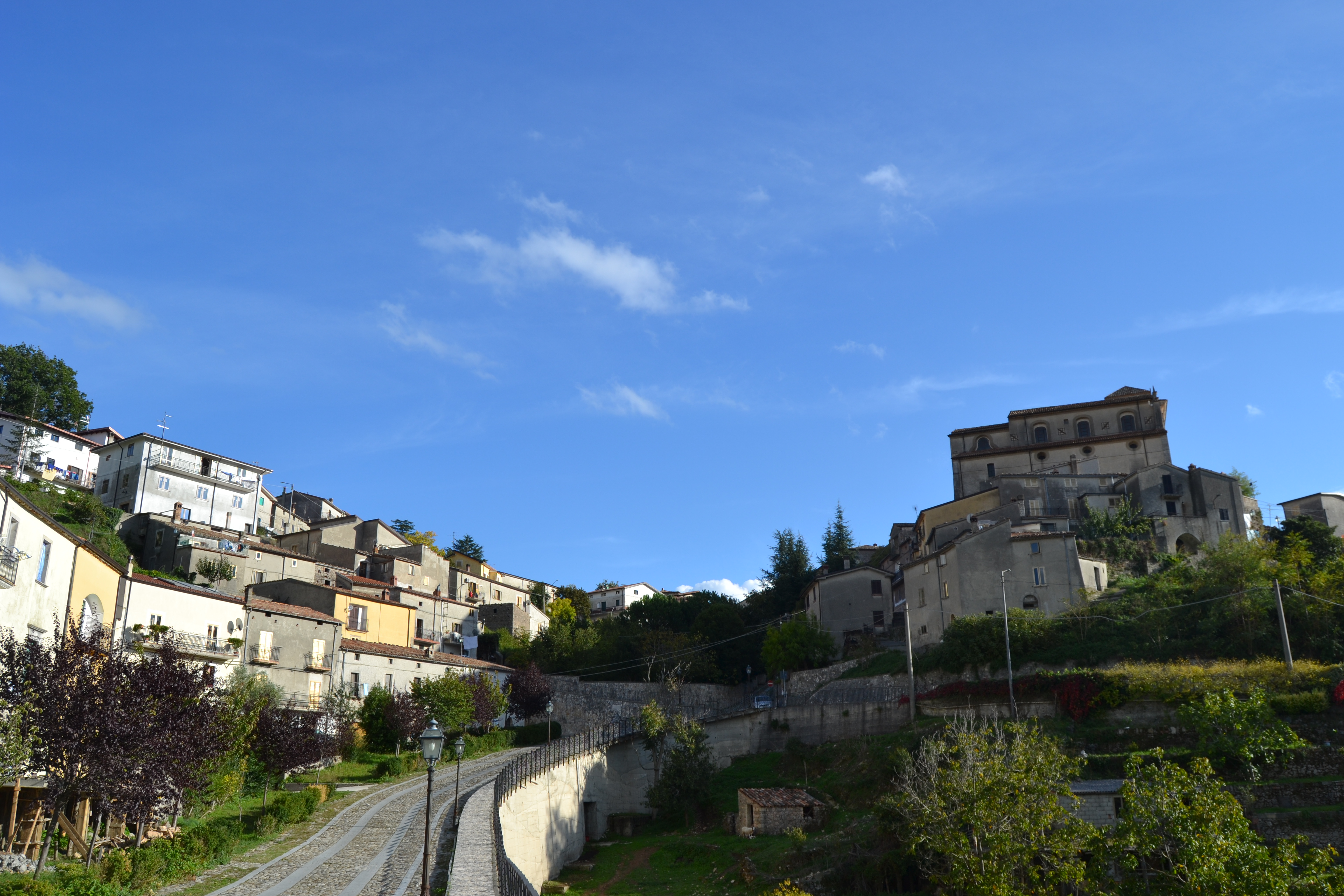 centro storico, di crinale, collinare, difensivo, Altilia (XVII)