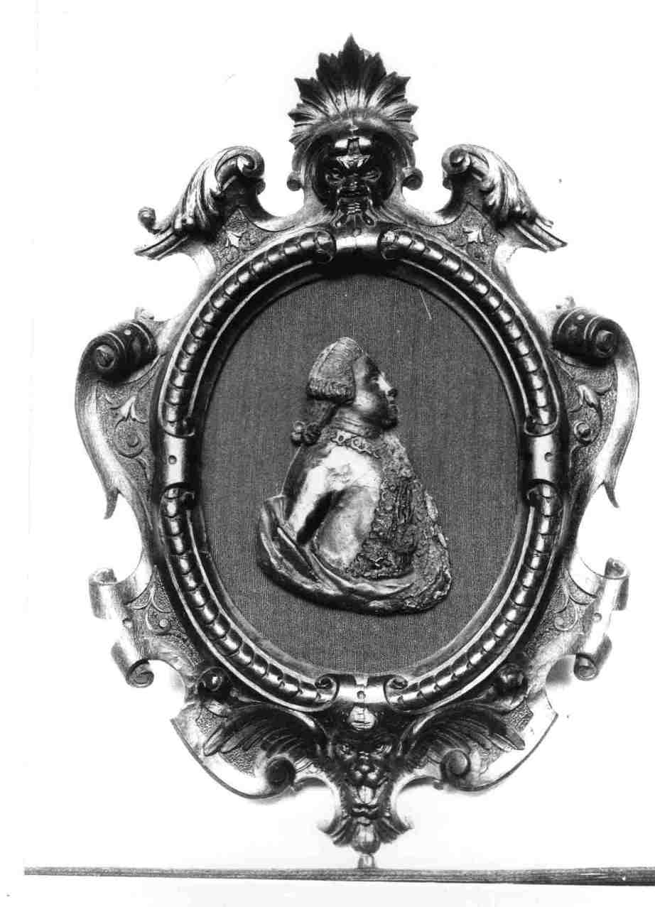 ritratto maschile (rilievo) - bottega toscana (XIX)