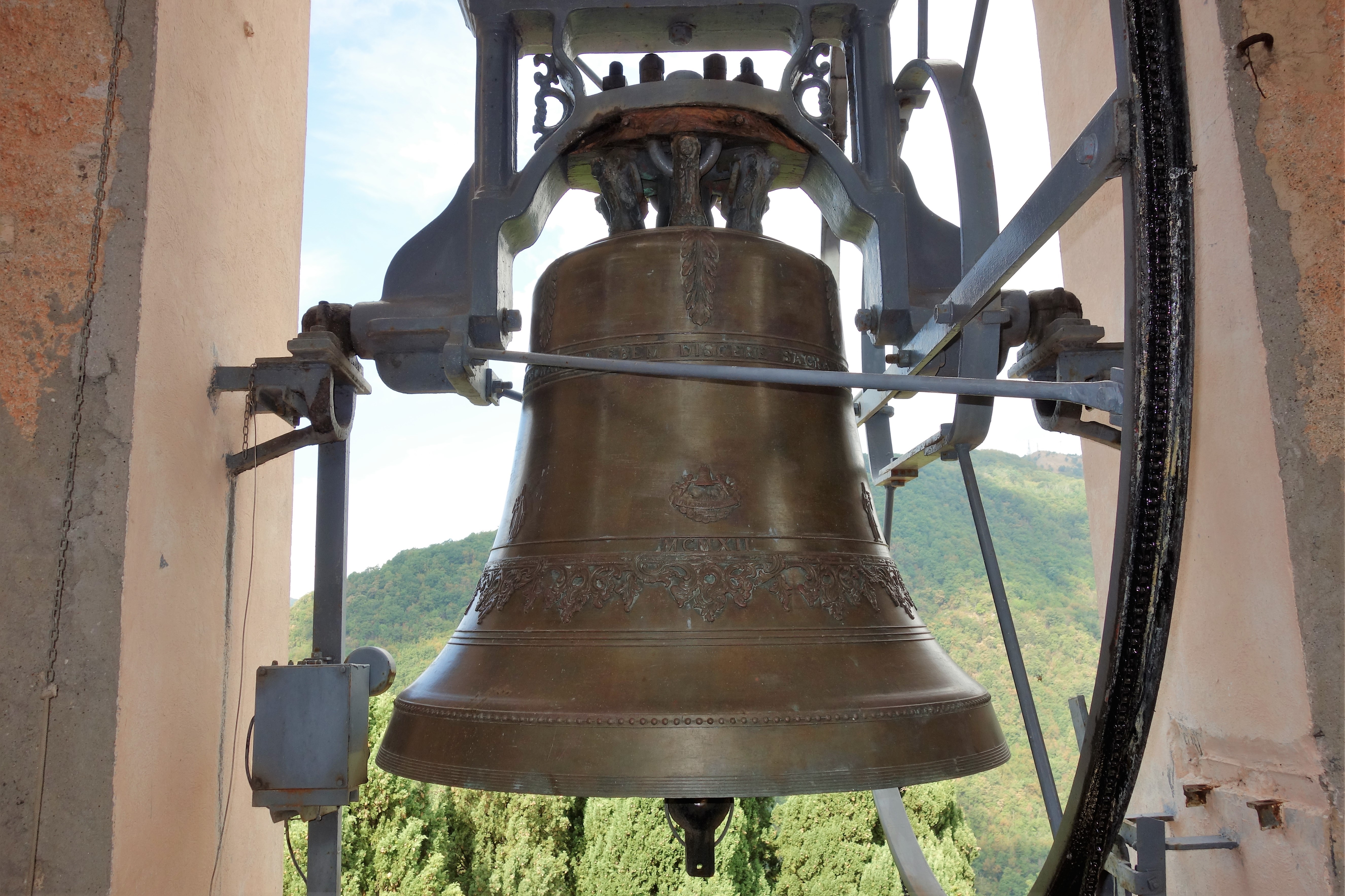 III campana (campana, bene complesso/ parte componente) di Fratelli Barigozzi (fonderia) (primo quarto XX)