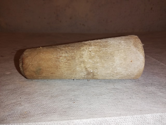 chiadro (Tappo per botte, ARREDI E SUPPELLETTILI/ CONTENITORI, RECIPIENTI E OGGETTI DI USO DOMESTICO)