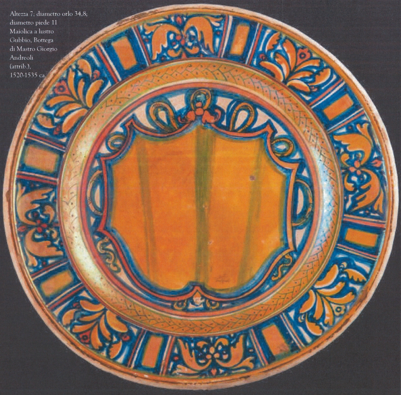 scudo con motivi decorativi geometrici e vegetali (piatto da parata, opera isolata) di Mastro Giorgio Andreoli (bottega) (prima metà XVI)