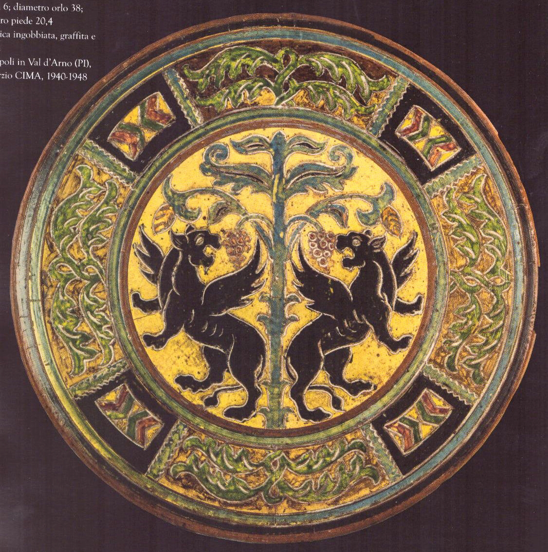 albero della vita con grifoni e motivi decorativi geometrici e vegetali (piatto, opera isolata) di C.I.M.A. - Consorzio Italiano Maioliche Artistiche (secondo quarto XX)