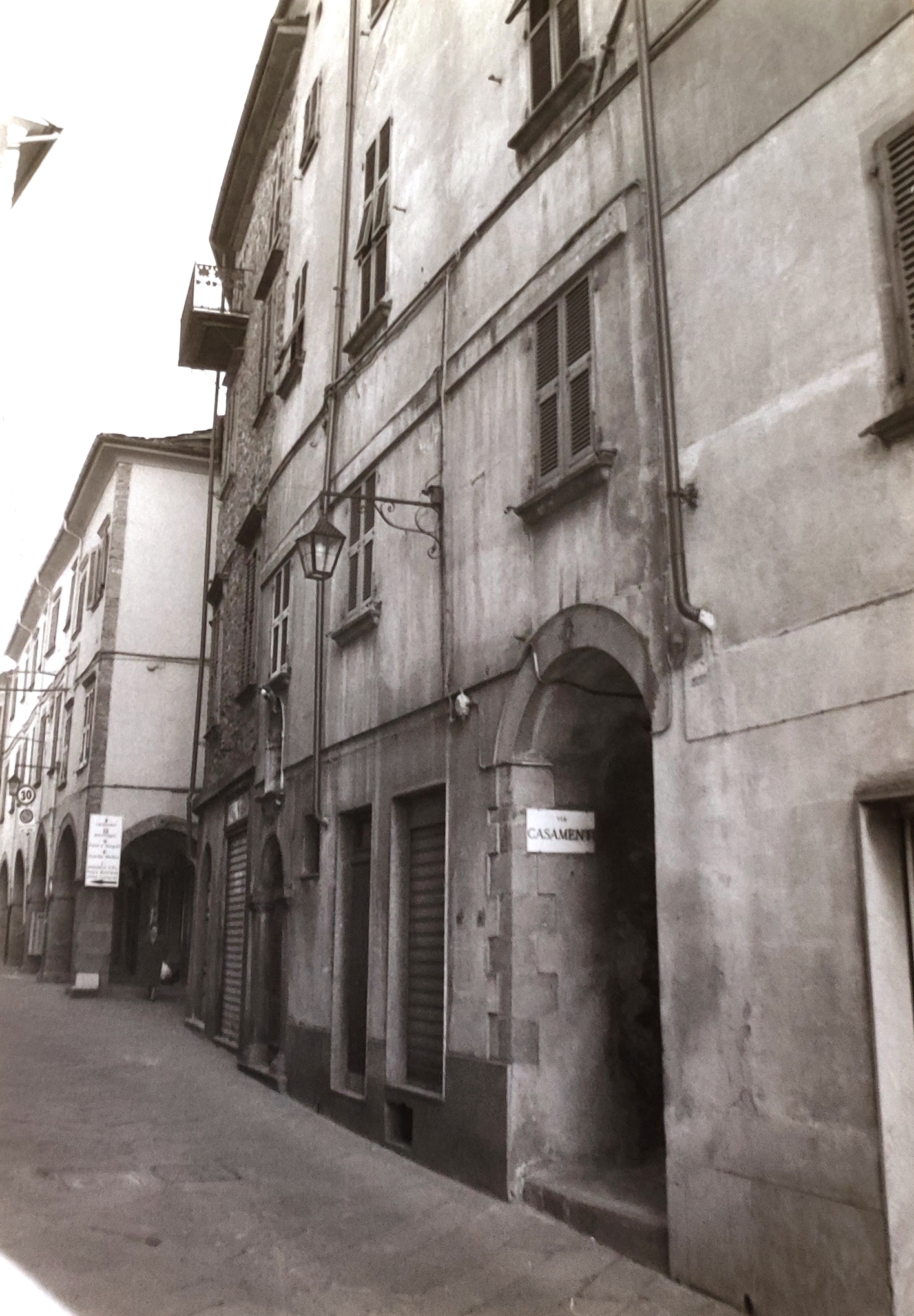 [Palazzo in Via della Repubblica, 4, 6, 8] (palazzo, signorile) - Bagnone (MS)  (XVI)