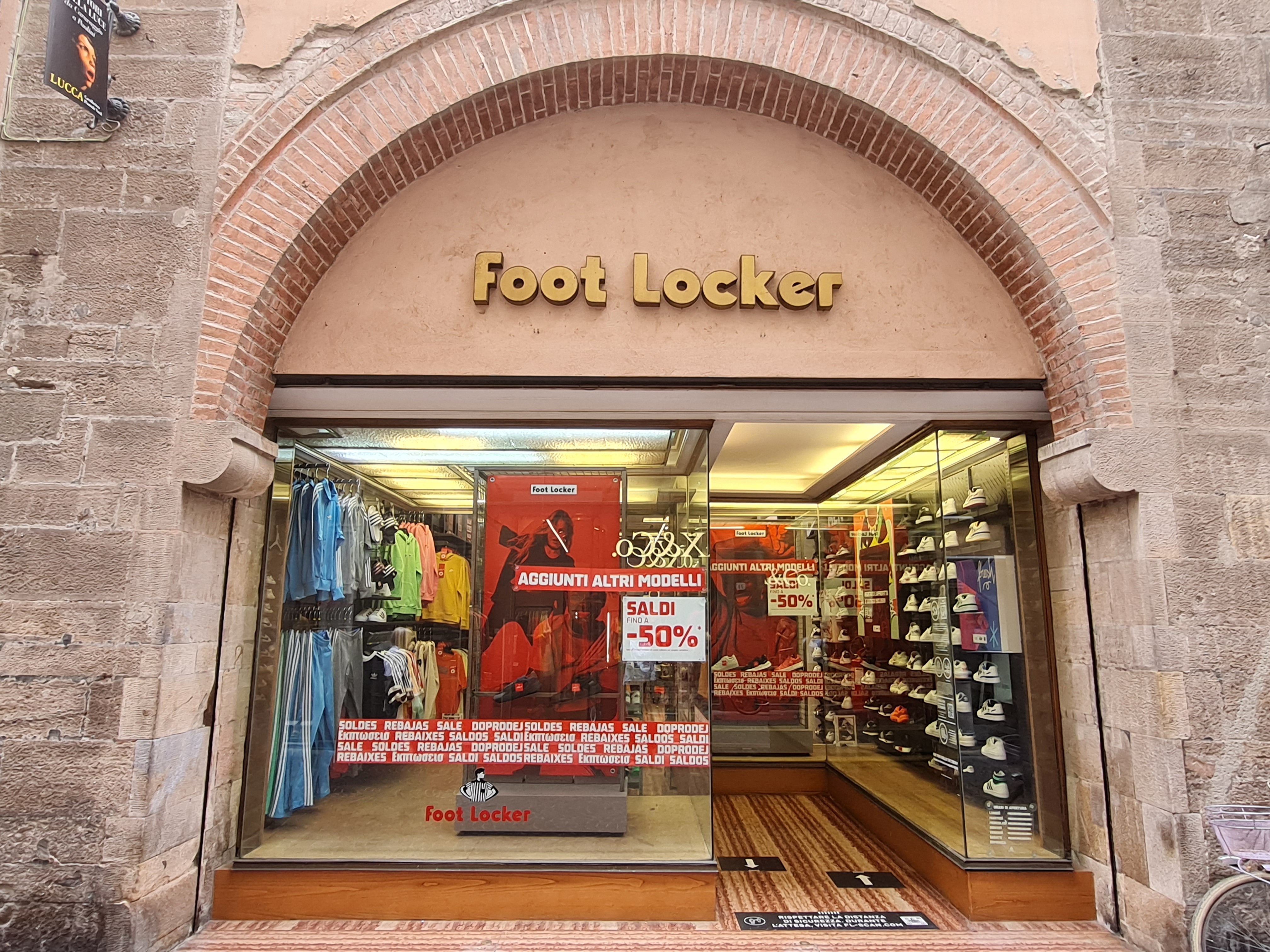 bottega, negozio di articoli sportivi, Foot Locker, Silvio Bianchi Pellicceria (denominazione originaria storica) (primo quarto XIX)