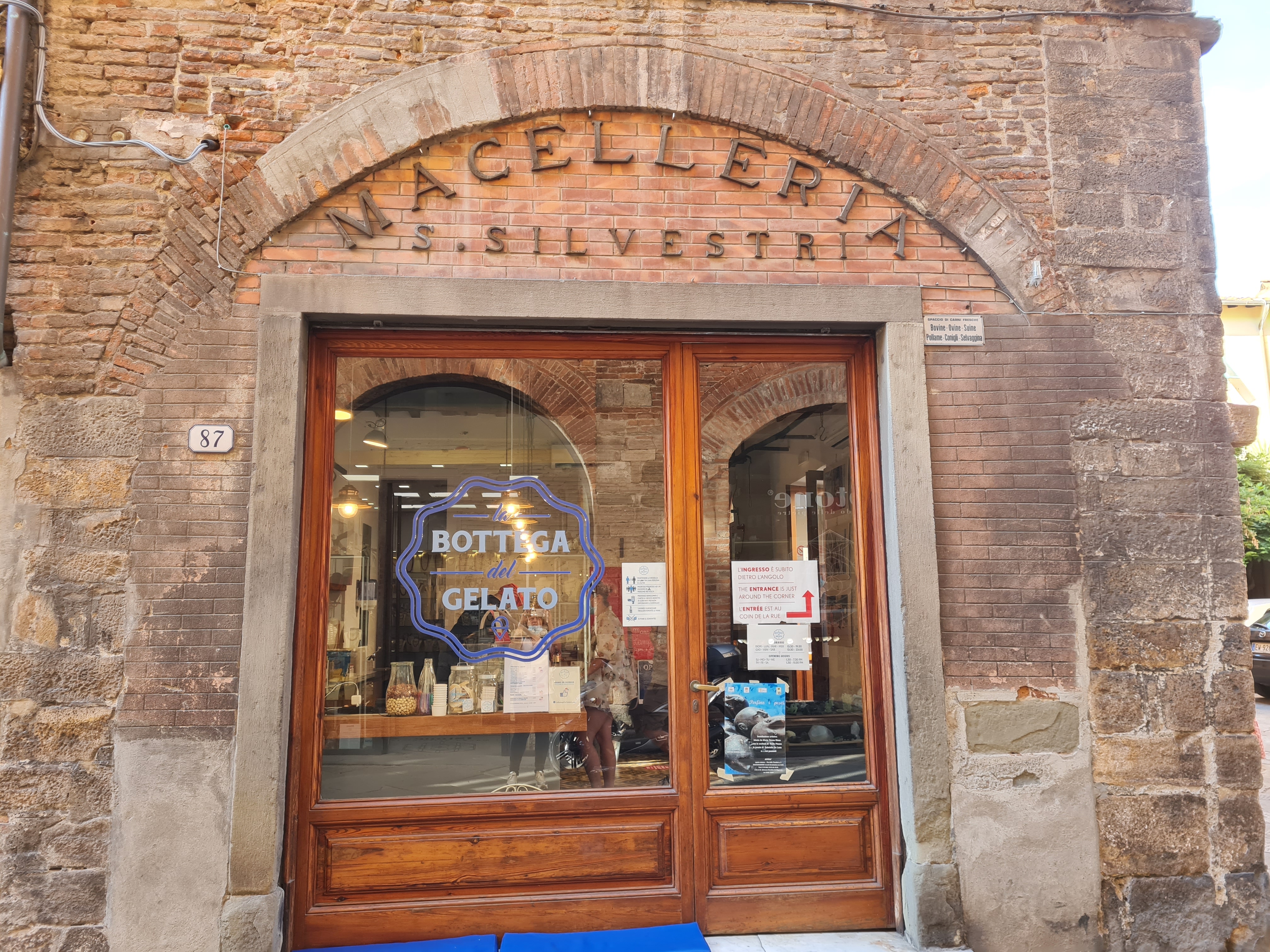 bottega, vineria, Vineria Dolce Vita, La Bottega del Gelato (ex), Macelleria S. Silvestri (denominazione originaria storica) (anni cinquanta XX)