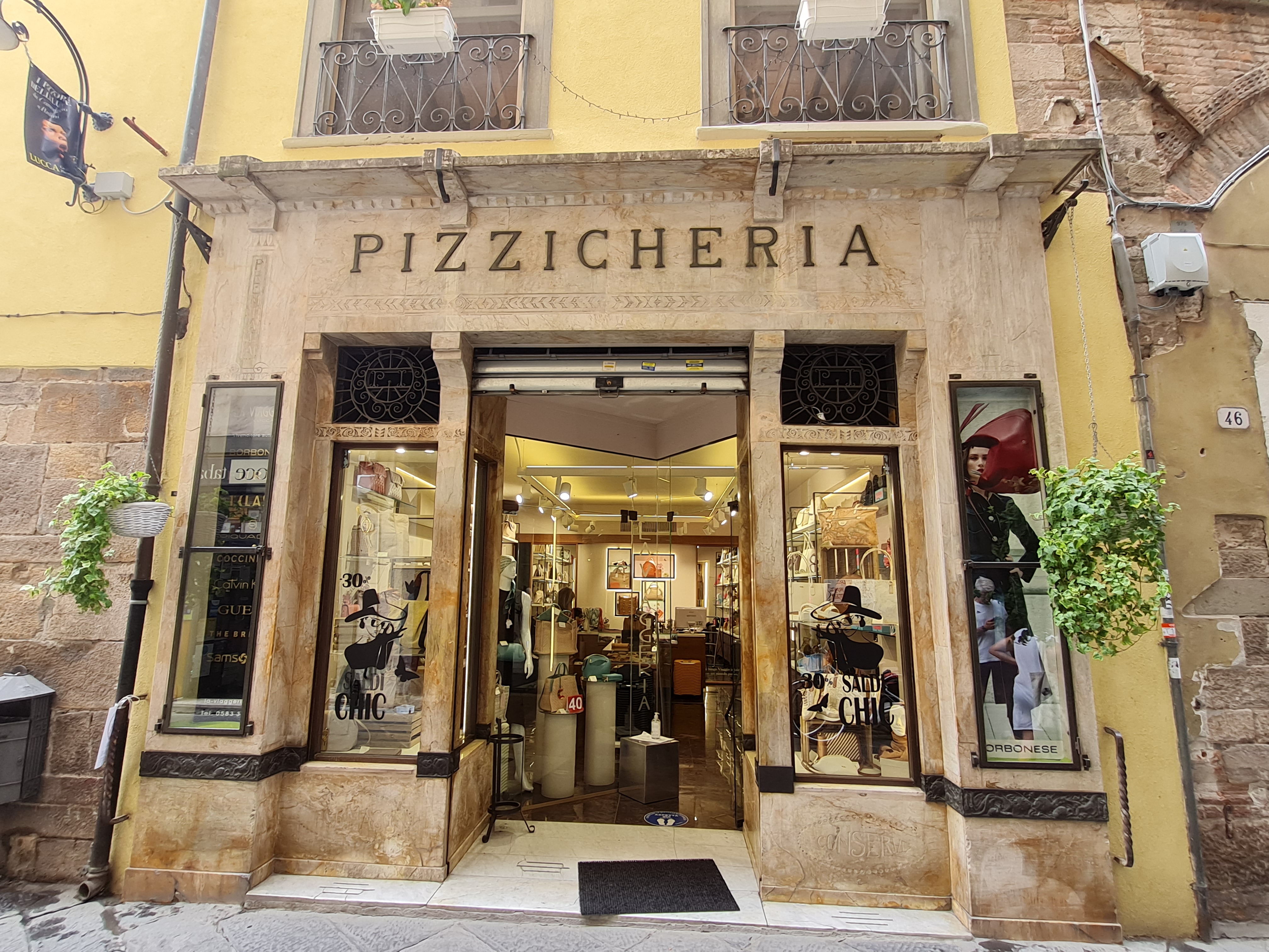 bottega, negozio di accessori, La Viaggeria, Premiata Pizzicheria Isola (denominazione originaria storica) (anni dieci XX)