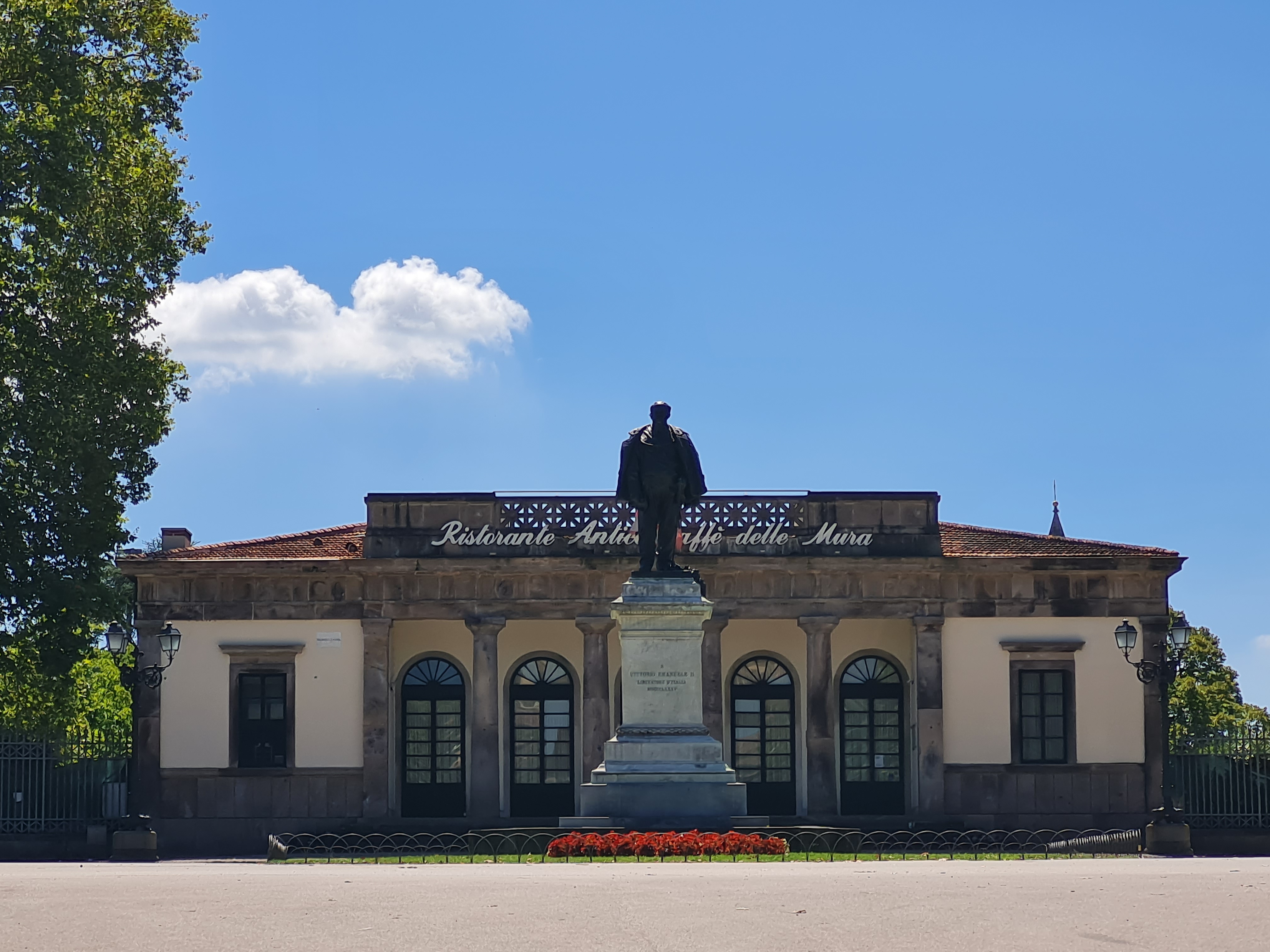 ristorante, Ristorante Antico Caffè delle Mura (ex) (secondo quarto XIX)