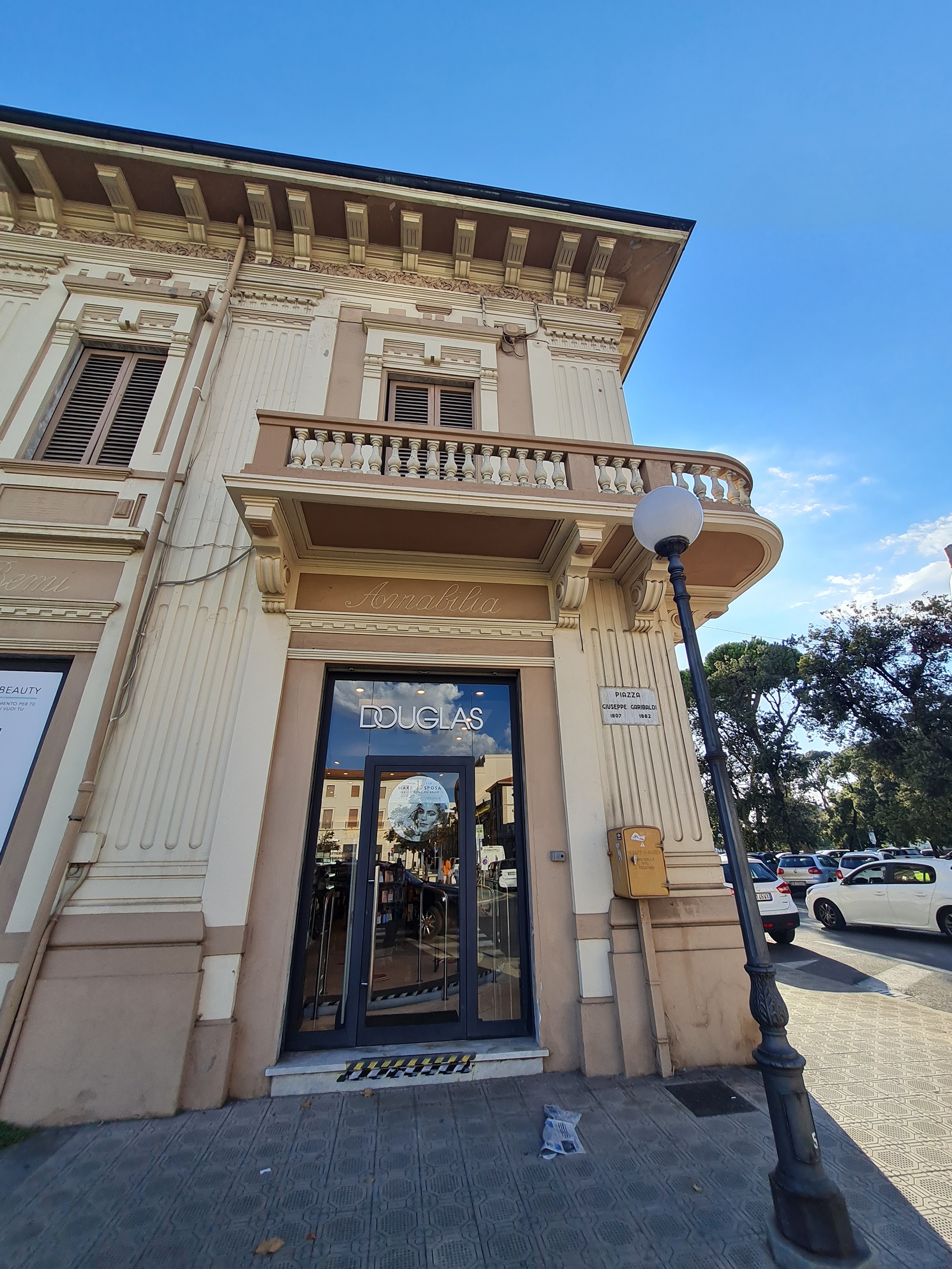 bottega, profumeria, Douglas, Merceria Amabilia Bemi (denominazione originaria storica) (anni cinquanta XX)