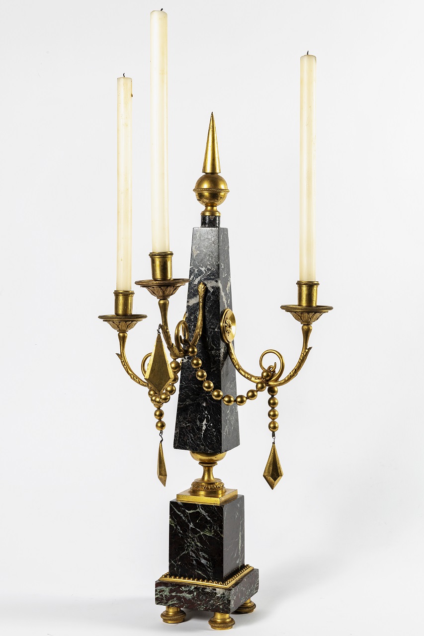candelabro a tre luci (candelabro, coppia) - bottega Italia settentrionale (primo quarto XIX)
