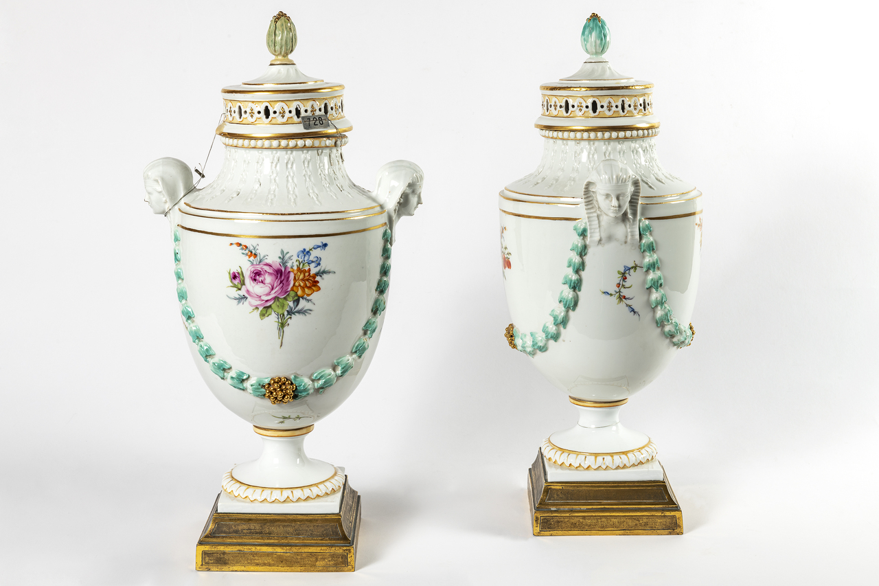 vaso, coppia - manifattura francese (primo quarto XIX)