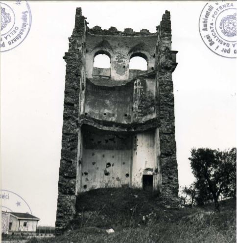 torre, Torre dell'Accio (metà XII sec. d.C)