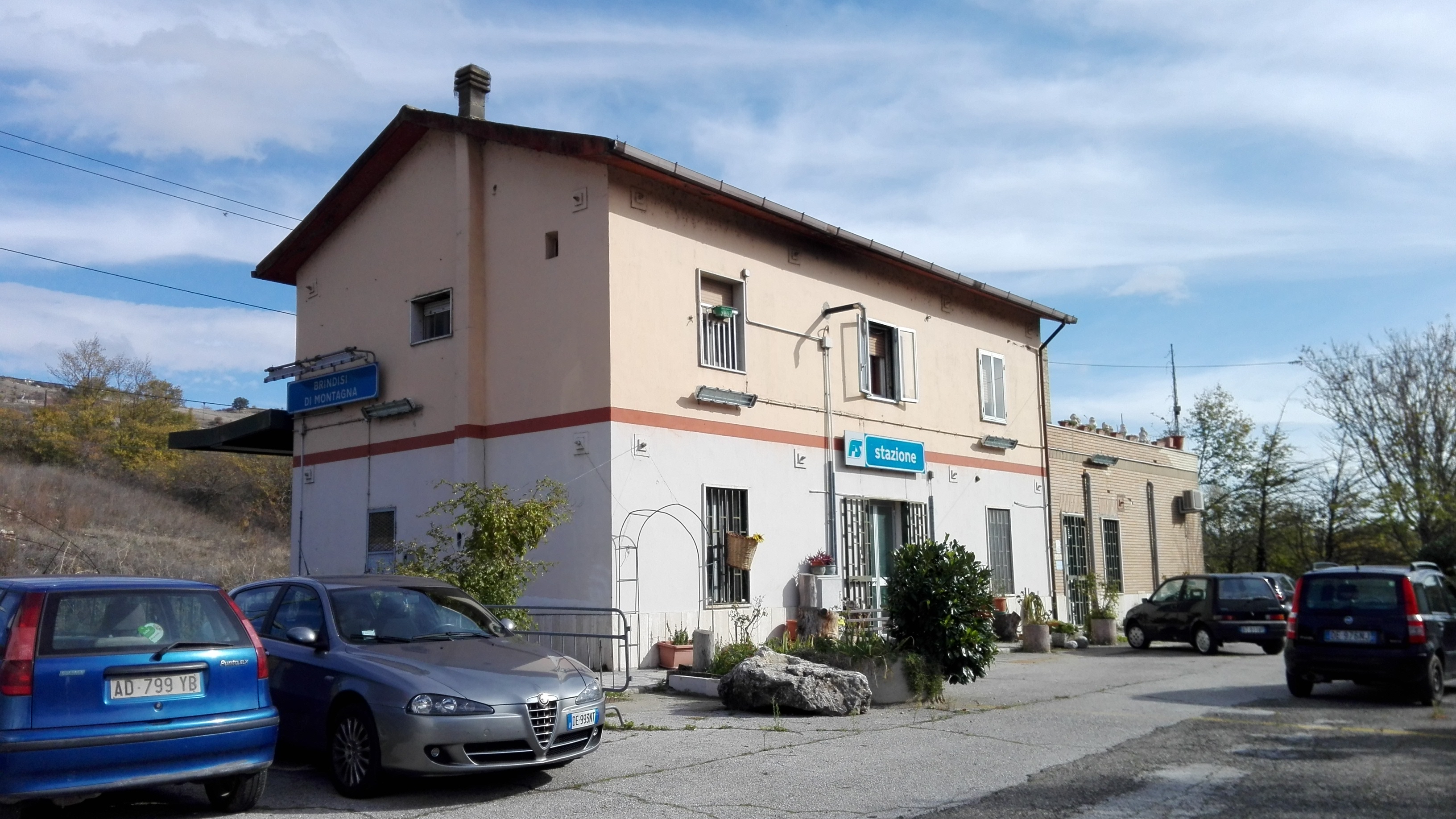 stazione, Stazione ferroviaria "Brindisi di Montagna" (non determinabile)