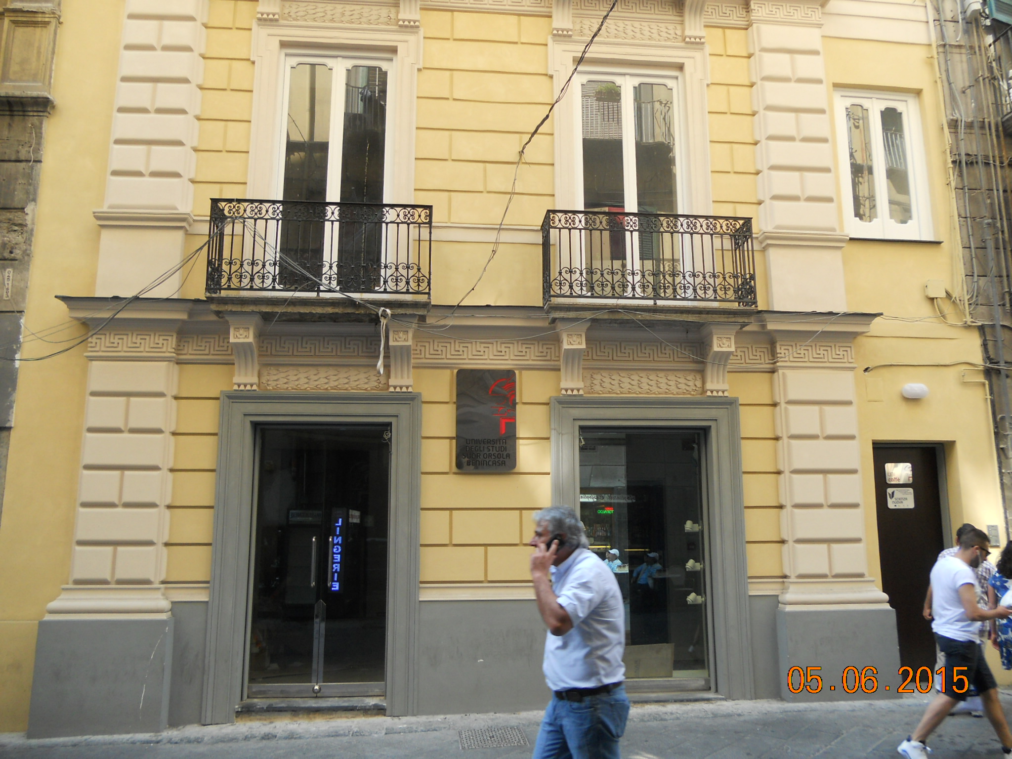 palazzo, Edificio in Napoli alla via Chiaia 43 - 45 (inizio XX)