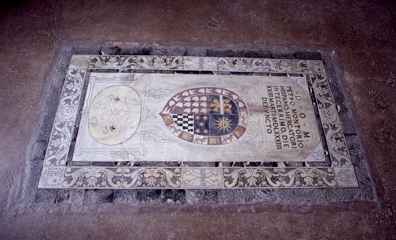 stemma gentilizio della famiglia Montoro (lastra tombale) - produzione toscana (sec. XVI)