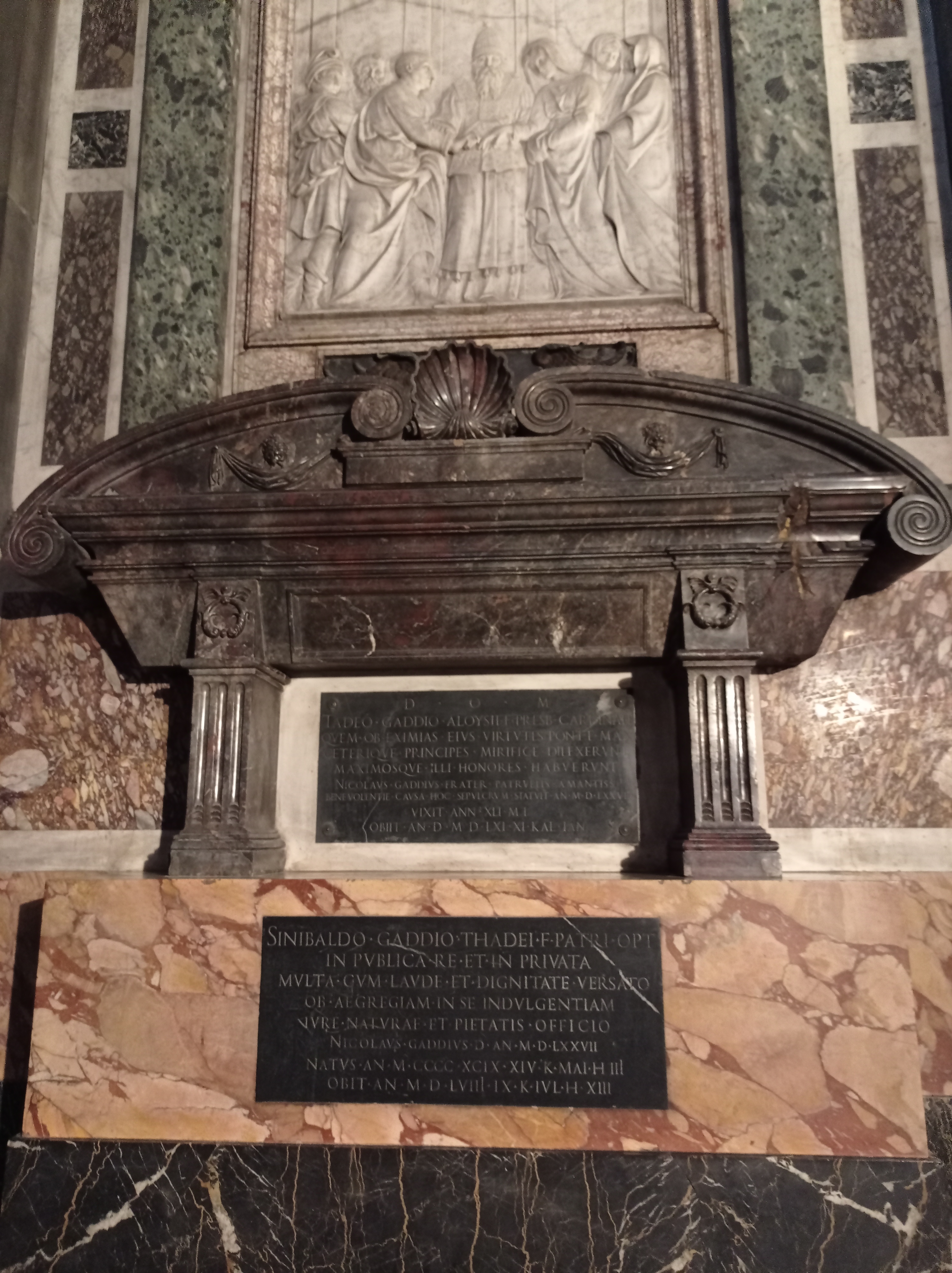 monumento funebre di Dosio Giovanni Antonio (sec. XVI)