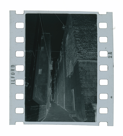 Putignano - Scorcio del centro storico (negativo) di Anonimo (XX)