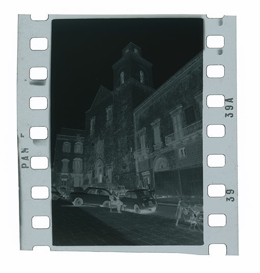 Putignano - Piazza Plebiscito - Chiesa di San Pietro Apostolo (negativo) di Anonimo (XX)