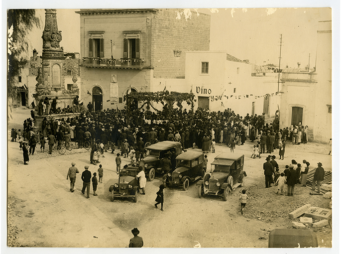 Lequile (Lecce) - Piazza San Vito (positivo) di Anonimo (XX)