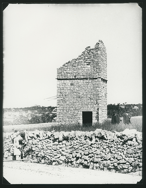 Agro di Putignano - Torre presso il bivio per San Michele (positivo) di Anonimo (XX)